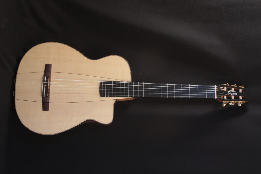 Guitare de voyage Jules Thévenot